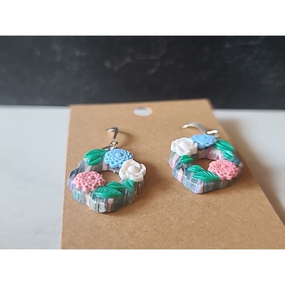 Polymer Clay Floral Dangling Pierced Earrings New - Picture 5 of 10
